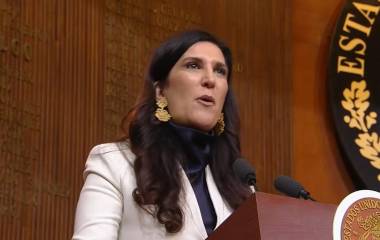 La Presidenta de la Cámara de Diputados, Kenia López Rabadán, advierten de los riesgos de la reforma electoral.