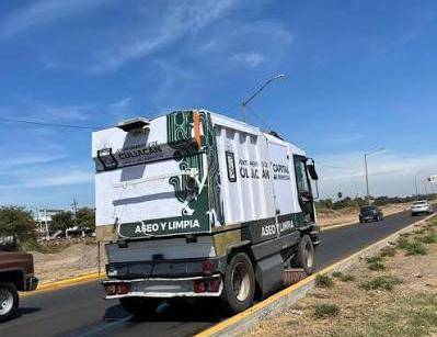 El Gobierno de Culiacán otorgó un contrato de arrendamiento para barredora de limpieza de calles.