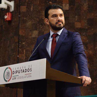 Juan Pablo Montes de Oca Avendaño falleció en un accidente de avioneta.