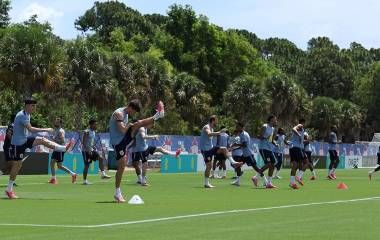Entre los artículos sustraídos se encuentran balones oficiales, botines y material de entrenamiento.