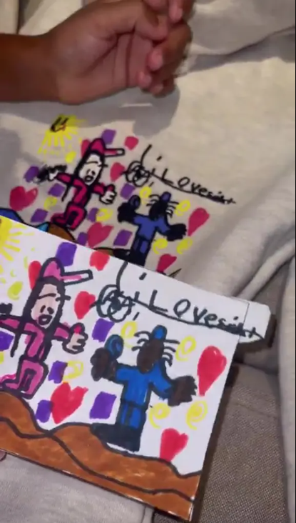 $!Hijos de Kim Kardashian le hacen regalo artístico en el Día de las Madres