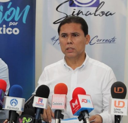Ivanovich y yo no haremos un acto tan gandalla, critica Juan Carlos Estrada liquidación de Sebastián Zamudio