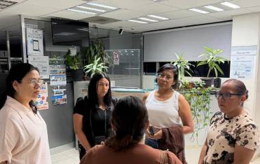 A las instalaciones de la Vicefiscalía Regional Zona Sur acudieron periodistas para presentar la denuncia por el acoso digital recibido por una reportera de Noroeste.