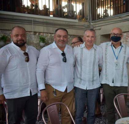 Firman arquitectos acuerdos