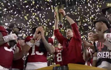 Los Indiana Hoosiers se proclamaron campeones nacionales por primera ocasión en el futbol americano colegial.
