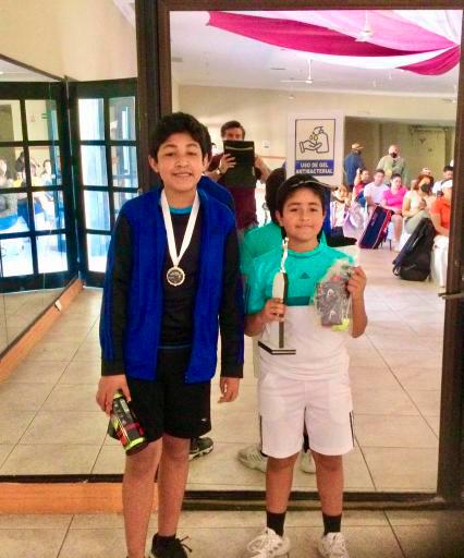 Viven tenistas una fiesta en canchas del Club Britania