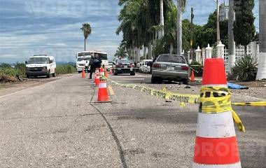 Edwin Johan murió tras chocar de frente contra un automóvil en una carretera de Navolato.