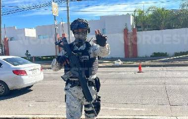 Guardia Nacional resguarda zona donde fue hallada una hielera con mensaje en la Culiacán–Imala.