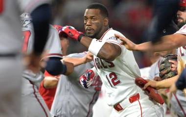 El altercado entre Bravos y Angelinos.