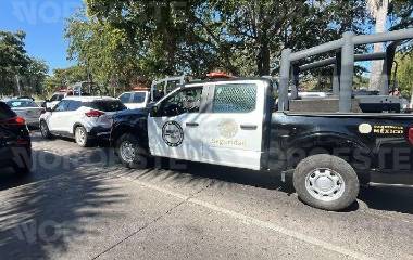 Policías de Harfuch detienen a pareja y aseguran armas en el Malecón Viejo de Culiacán