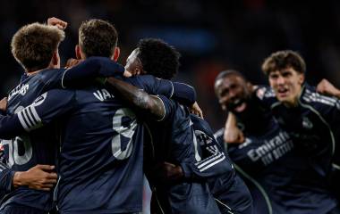 Real Madrid celebra el agónico triunfo.