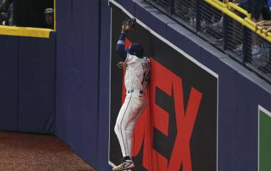 Chandler Simpson realizó la atrapada del Juego 4 de la Serie Mundial.