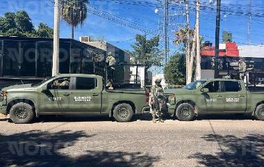 Un hombre fue encontrado asesinado a balazos y con mensaje en callejón de la colonia Humaya.