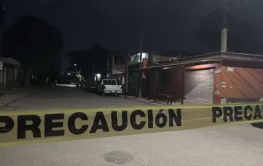 El crimen fue reportado frente a un domicilio ubicado en el cruce de las calles Justicia y avenida Socorro Astol.
