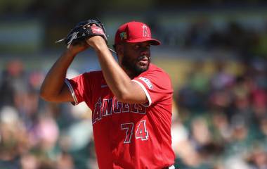 Kenley Jansen buscará aportar su experiencia en el bullpen de los Tigres de Detroit.