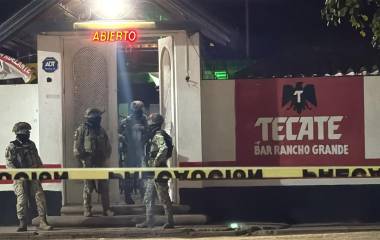 El crimen se reportó en un negocio ubicado por la Calzada Heroico Colegio Militar, casi esquina con el bulevar San Ángel, en el sector Mercado de Abastos.