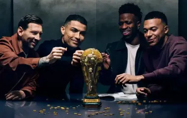 Lionel Messi, Cristiano Ronaldo, Vinícius Júnior y Kylian Mbappé se “pelean” la Copa del Mundo en el comercial.