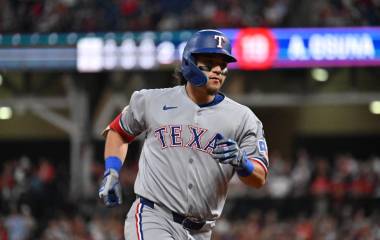 Alejandro Osuna, originario de Ahome, Sinaloa, sigue los pasos de su hermano Roberto y celebra la oportunidad de portar el uniforme tricolor.