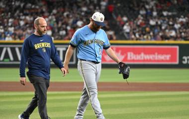 Brandon Woodruff quiere estar en el róster.