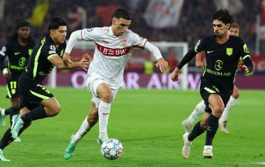 El mexicano Obed Vargas (izquierda) tuvo sus primeros minutos con el Atlético en la Champions.