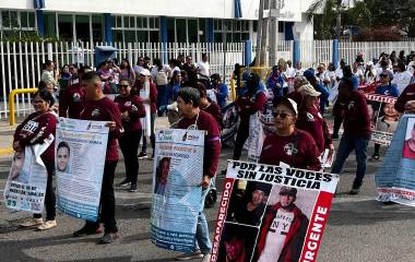 Integrantes del Colectivo por las Voces sin Justicia participó en la Marcha del 8M.