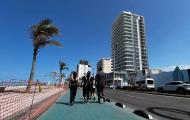 La sensación térmica volvió a superar los 40 grados centígrados en Mazatlán debido a la combinación de altas temperaturas y humedad.