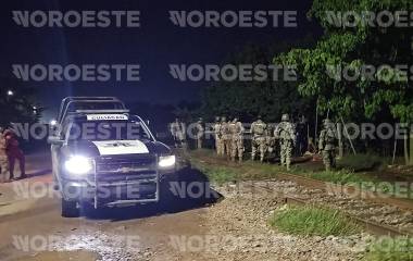 Durante el operativo, elementos de la Policía Municipal detuvieron a una mujer.