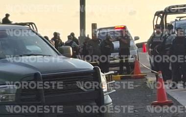 Policías municipales que llegaron al lugar confirmaron que el cuerpo sin vida era de una persona del sexo masculino.
