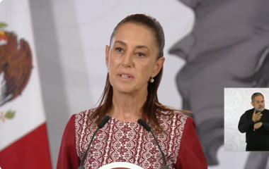 La Presidenta Claudia Sheinbaum Pardo rechazó que los recursos acordados con el Gobierno de Oaxaca sean un pago a la CNTE tras las movilizaciones.
