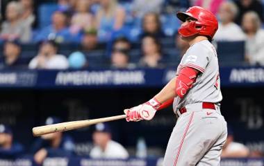 Sal Stewart llegó a ocho jonrones por los Rojos en la temporada.