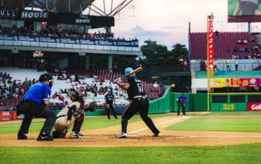 Algodoneros de Guasave supera 4-2 a Tomateros de Culiacán.