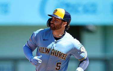 Garrett Mitchell fue determinante para la victoria de los Cerveceros.