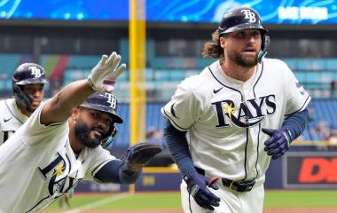 Ryan Vilade conectó un jonrón de tres carreras para el triunfo de los Rays.