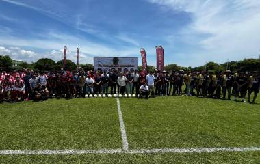 Inauguran Liga de Futbol La Regional Sur de Sinaloa con homenaje a Juventino Sarabia.