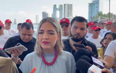 La Alcaldesa de Mazatlán Estrella Palacios Domínguez habla de la denuncia de la familia del triatleta fallecido durante una competencia en el puerto.
