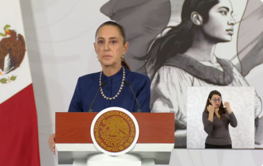 La Presidenta de México Claudia Sheinbaum Pardo insiste en acusar que hubo omisión del ex Embajador Ken Salazar en el caso de “El Mayo” Zambada.