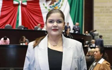 La Diputada federal por Morena, Merary Villegas, también ingresa a la contienda por Culiacán.