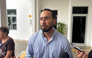 Martín Gallardo Noriega detalló que, además de la basura acumulada, el nivel de la marea influyó en el desfogue del agua