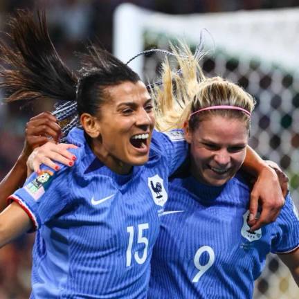 Brasil cosecha su primera derrota en la Copa Mundial Femenina de la FIFA.