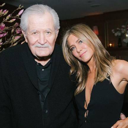 Anthony y Jennifer Aniston.