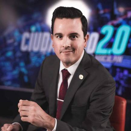 El periodista Gustavo Macalpin fue despedido de su programa en vivo por el director del canal 66 de Baja California.