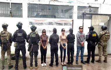 Tres personas quedaron a disposición de las autoridades tras una movilización de fuerzas federales.