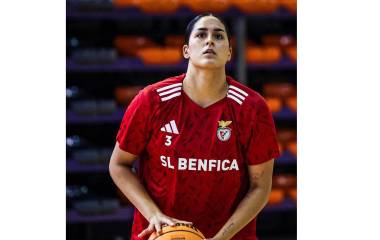 La basquetbolista mazatleca Mariana Valenzuela se corona en la Supercopa de Portugal con el Benfica.