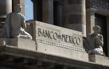 El Banco de México recortó las expectativas del crecimiento económico para el País.
