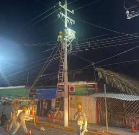 Se ha restablecido 63% del suministro eléctrico en Sinaloa, Nayarit y Jalisco, informa CFE