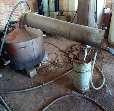 $!En Culiacán, aseguran un laboratorio clandestino en la comunidad de Tachinolpa