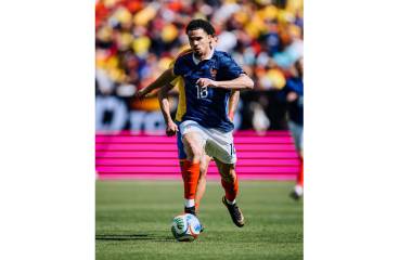 Francia se impone con autoridad a Colombia.