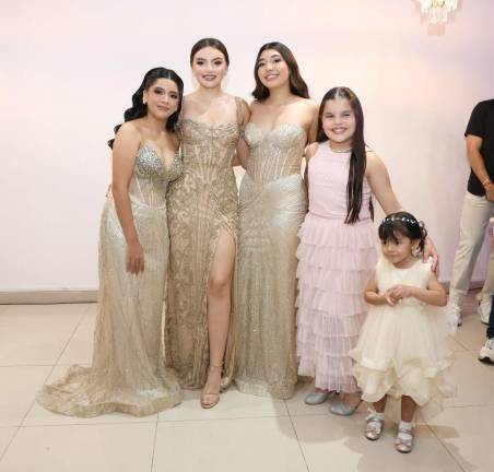Eligen a Camila Osuna como Reina del Comercio 2026
