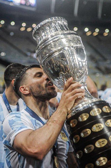 $!Kun Agüero anunciaría en la semana su retiro del futbol