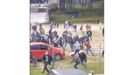 Enfrentamiento entre pobladores de una comunidad de Texcaltitlán y presuntos delincuentes.